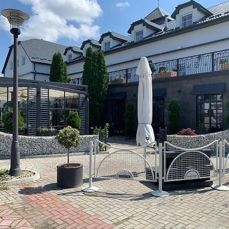 Hotel Kameleon 타르노브제크 외부 사진