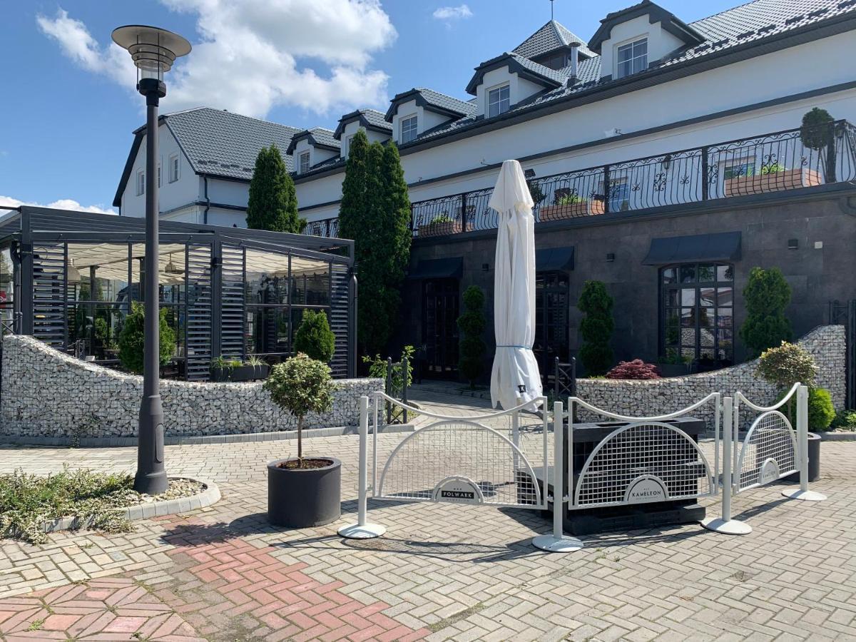 Hotel Kameleon 타르노브제크 외부 사진