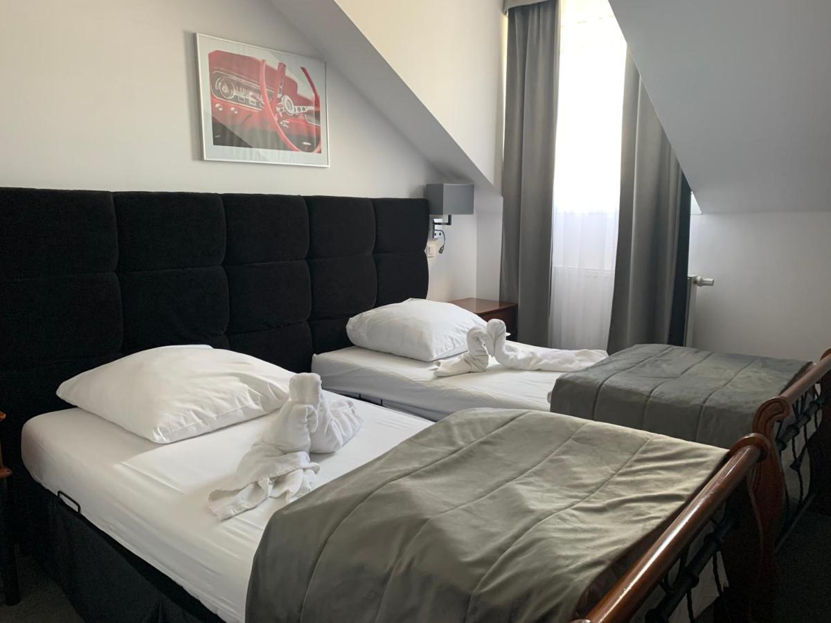 Hotel Kameleon 타르노브제크 외부 사진