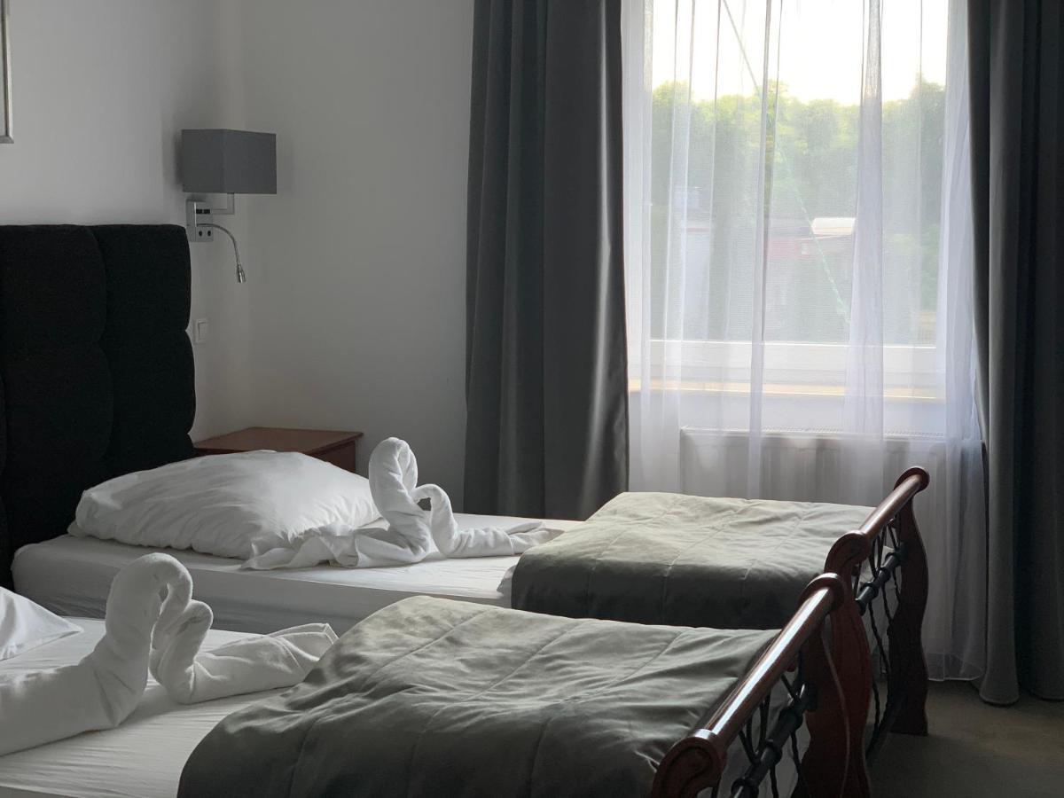 Hotel Kameleon 타르노브제크 외부 사진