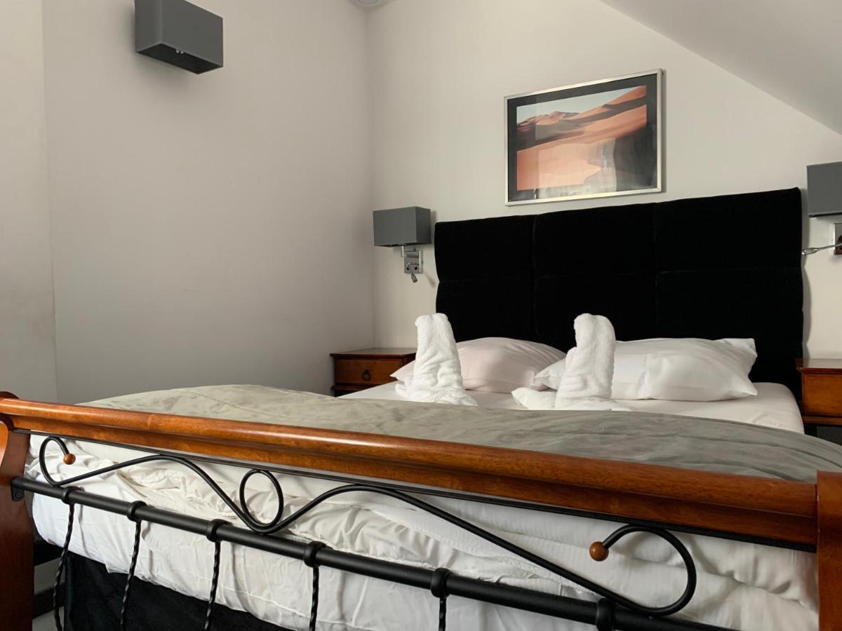 Hotel Kameleon 타르노브제크 외부 사진