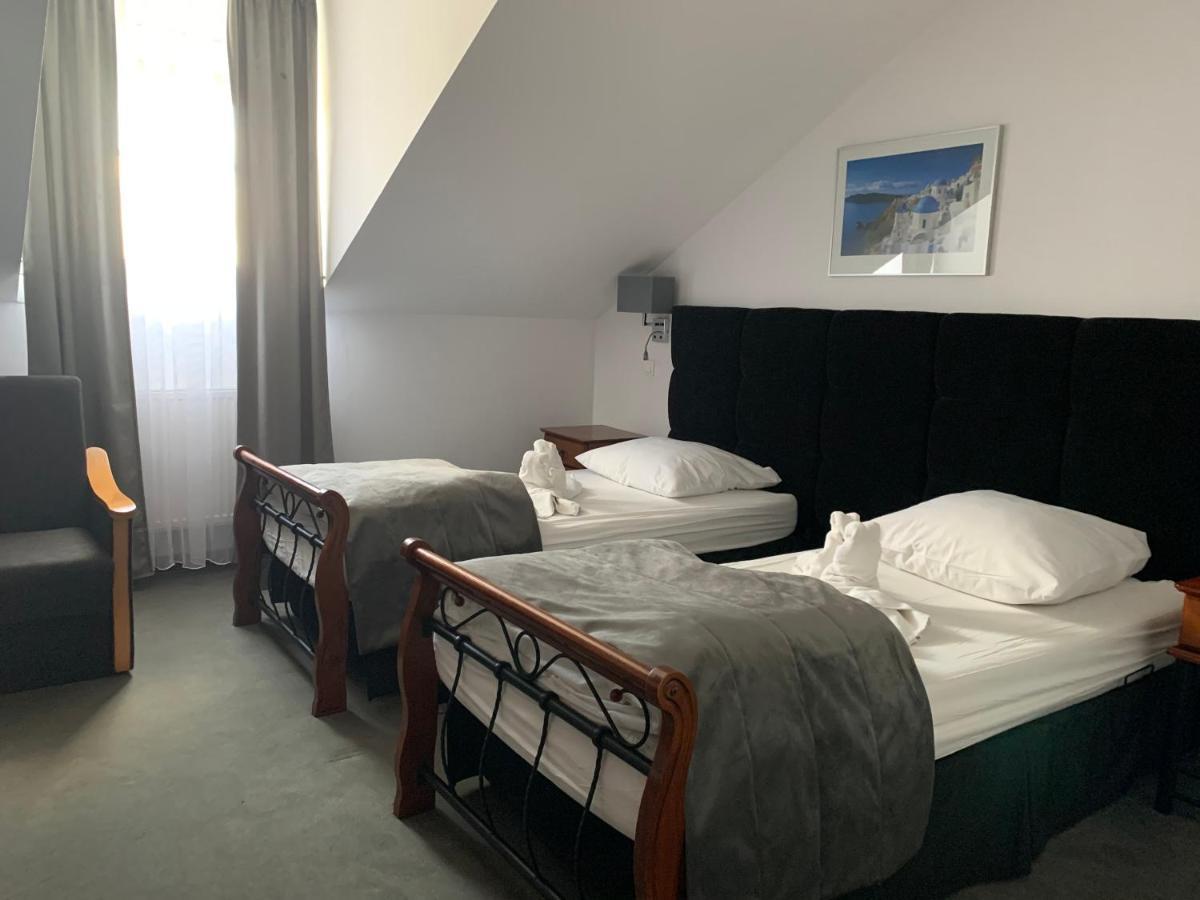 Hotel Kameleon 타르노브제크 외부 사진